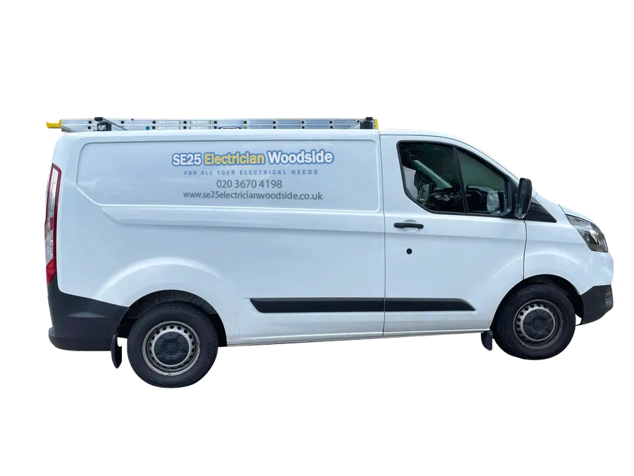 SE25 Electrician Woodside van